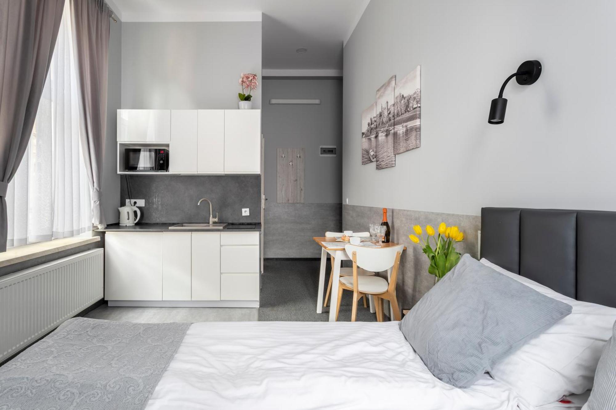 Primero Elegant Apartments Krakow Old Town Екстериор снимка