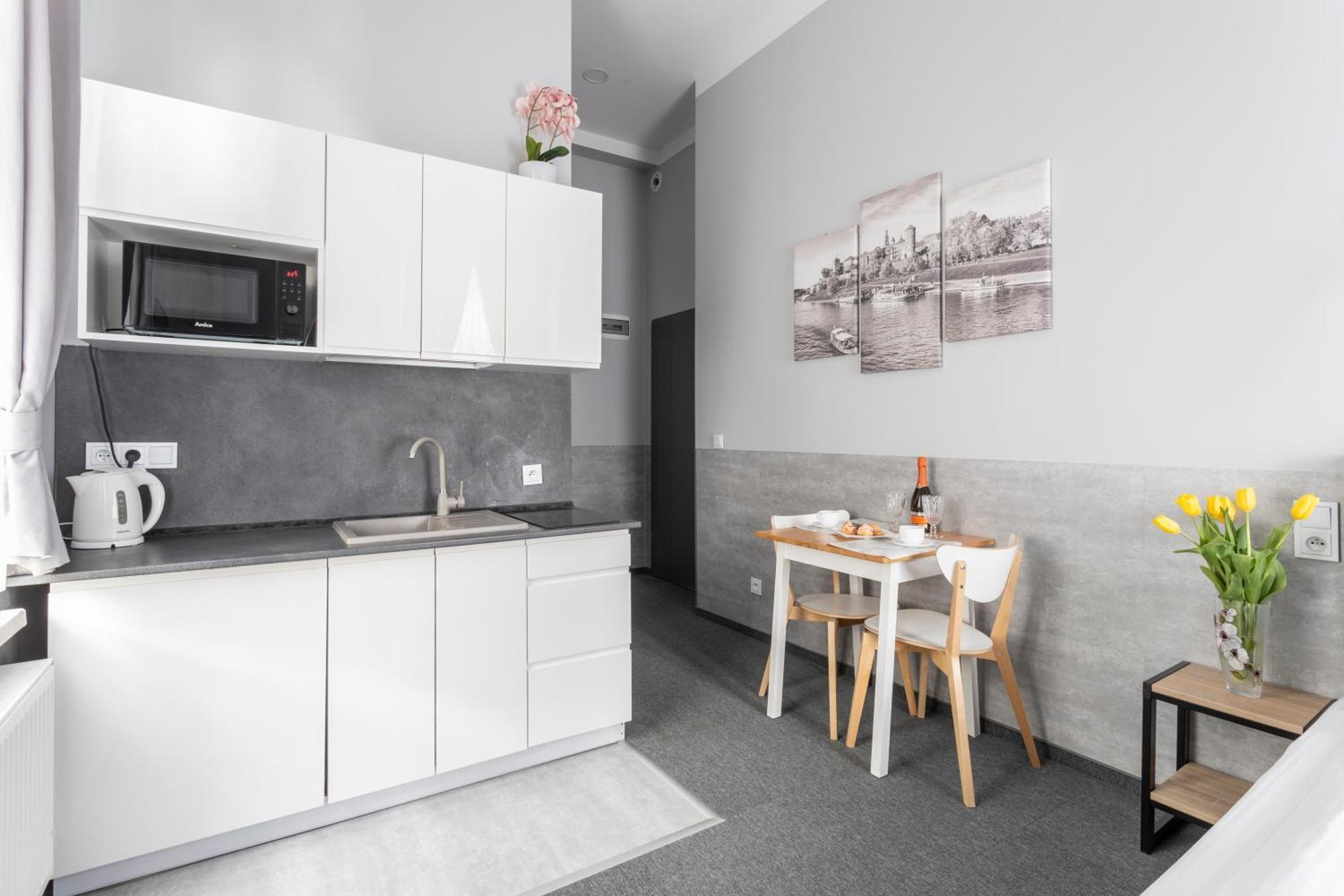 Primero Elegant Apartments Krakow Old Town Екстериор снимка