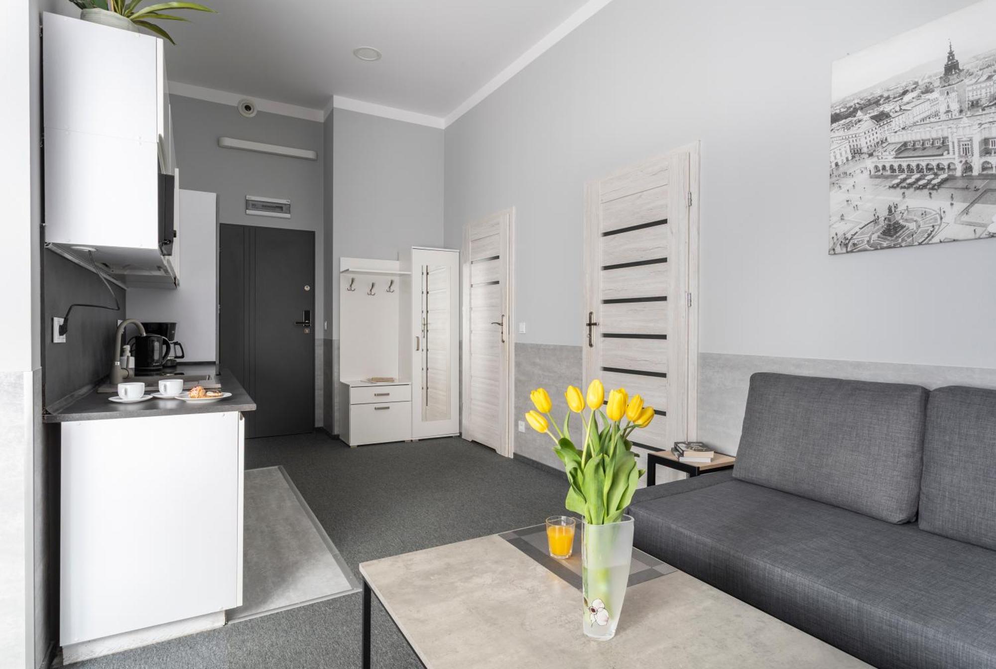 Primero Elegant Apartments Krakow Old Town Екстериор снимка