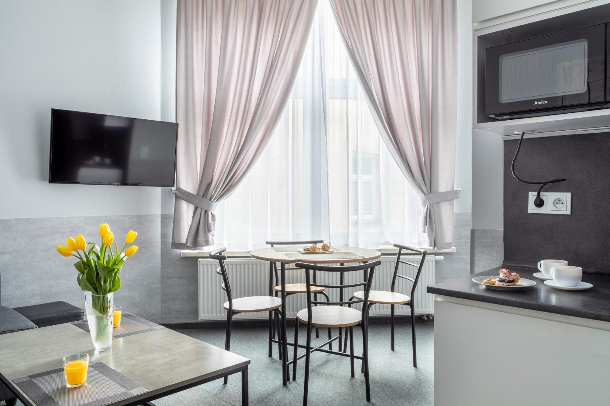 Primero Elegant Apartments Krakow Old Town Екстериор снимка